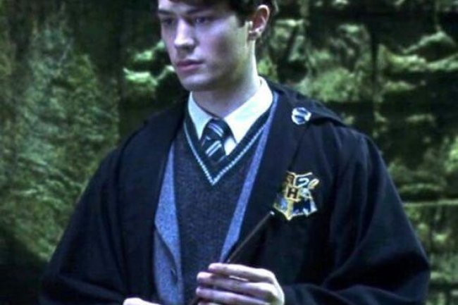 Hat Tom Riddle eine Freundin?