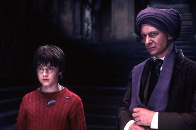 Warum kann Quirrell Harry nicht berühren?