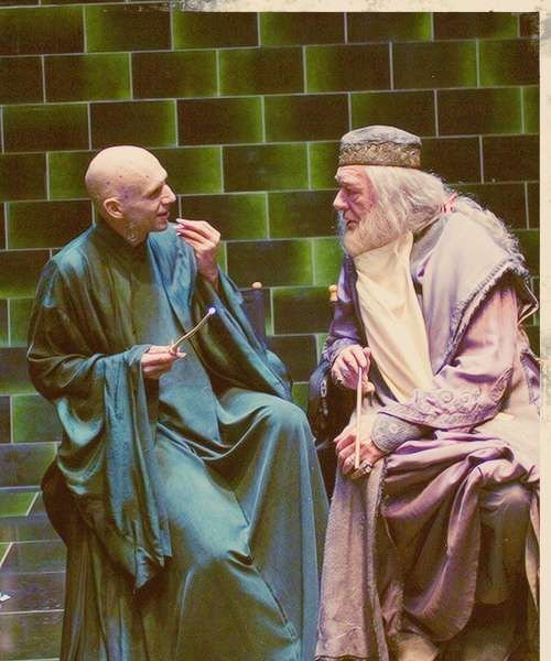 Welche Sprache beherrscht Voldemort?